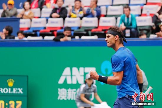 随着时间的 随着时间的